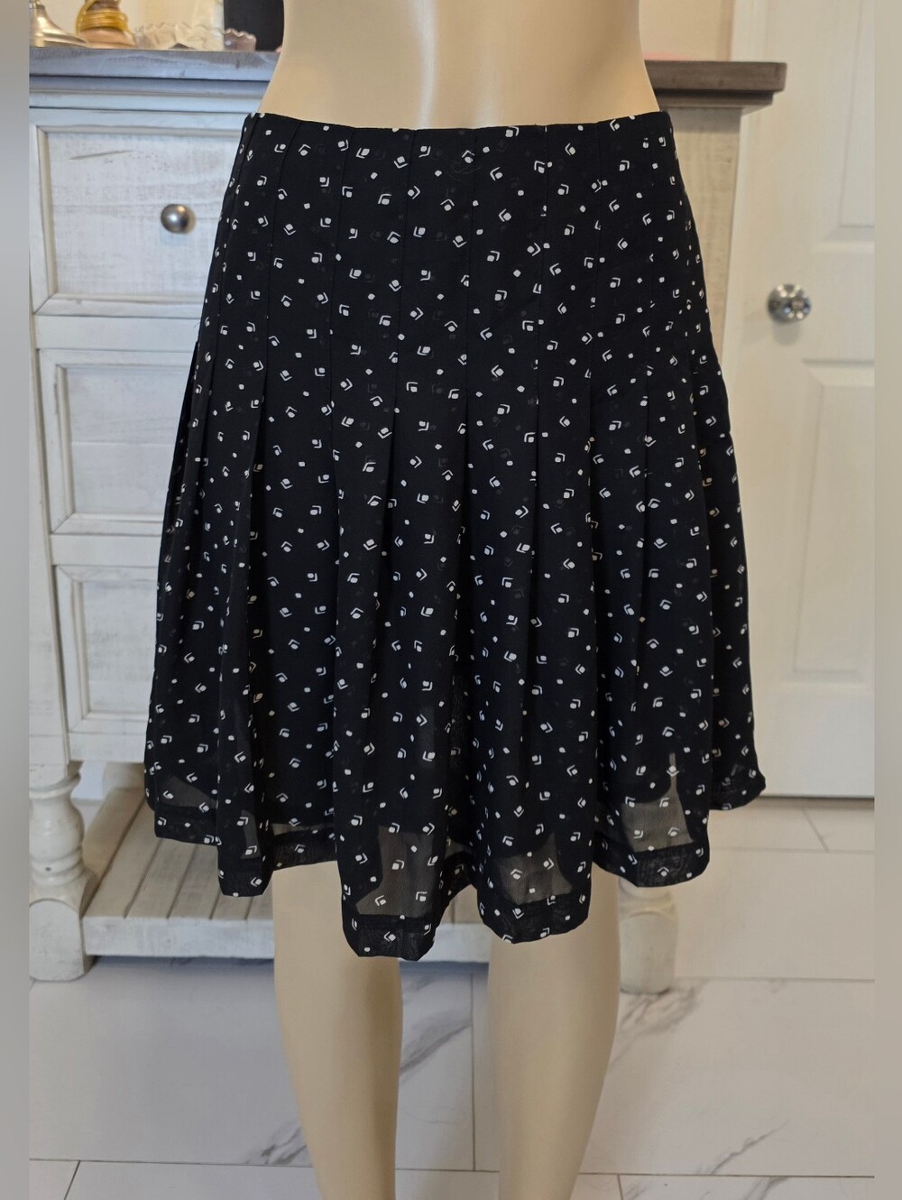 Ralph Lauren Black Polka Dot Skater Skirt - Picture 3 of 8